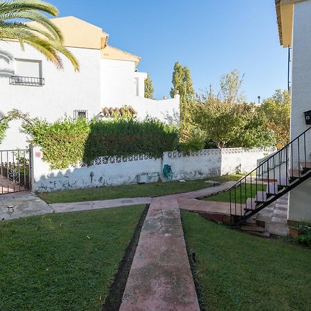 Malagasuite Bungalow Pool Benalmádena Kültér fotó