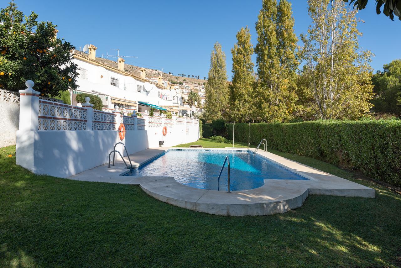 Malagasuite Bungalow Pool Benalmádena Kültér fotó